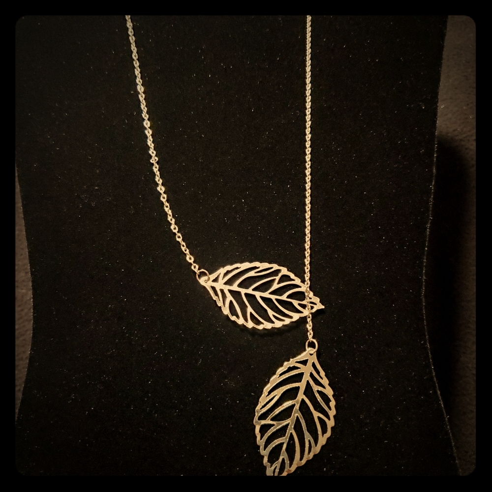 Leaf necklace
